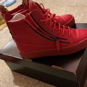 High top Giuseppe’s size 8